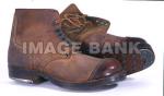 W1E8_WW1_British_Army_shoes_wp