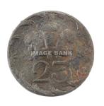 RWb108d- Enlisted man's button of the 23rd Regiment of Foot, Royal Welsh Fusiliers, Fought at Lexington-Concord, Bunker Hill, Gu