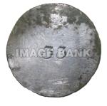 RWb94d-Officer's button of the 33rd Regiment of Foot. Fought at Guilford Courthouse and Yorktown copy