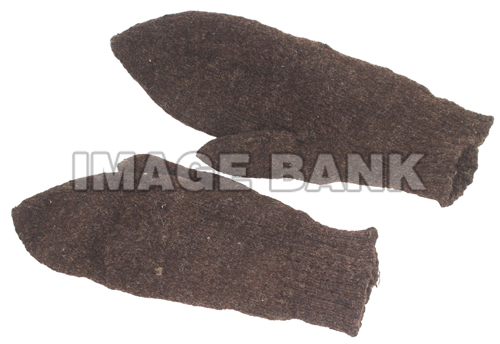 RWr50d- Pair of Brown Knit 18th Century Mittens